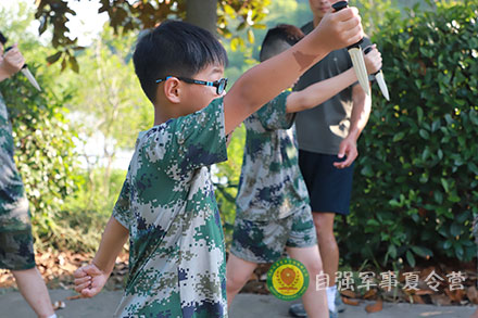匕首操